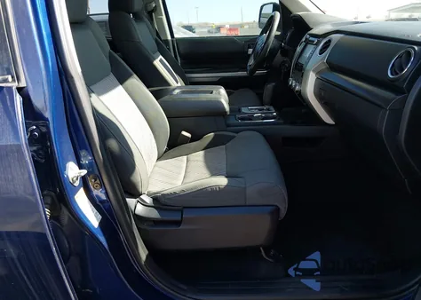 2015 Toyota Tundra Sr5 4.6L V8 z USA, uszkodzony, nr VIN 5TFRM5F17FX089980